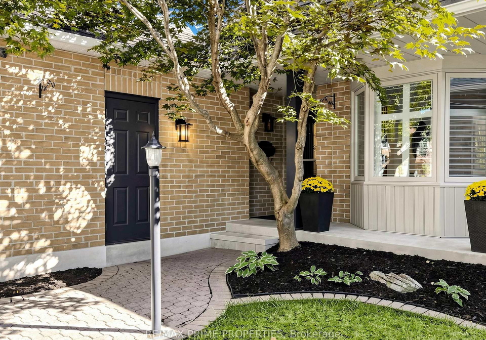 29-redmond-drive-ajax-ontario-e13820968