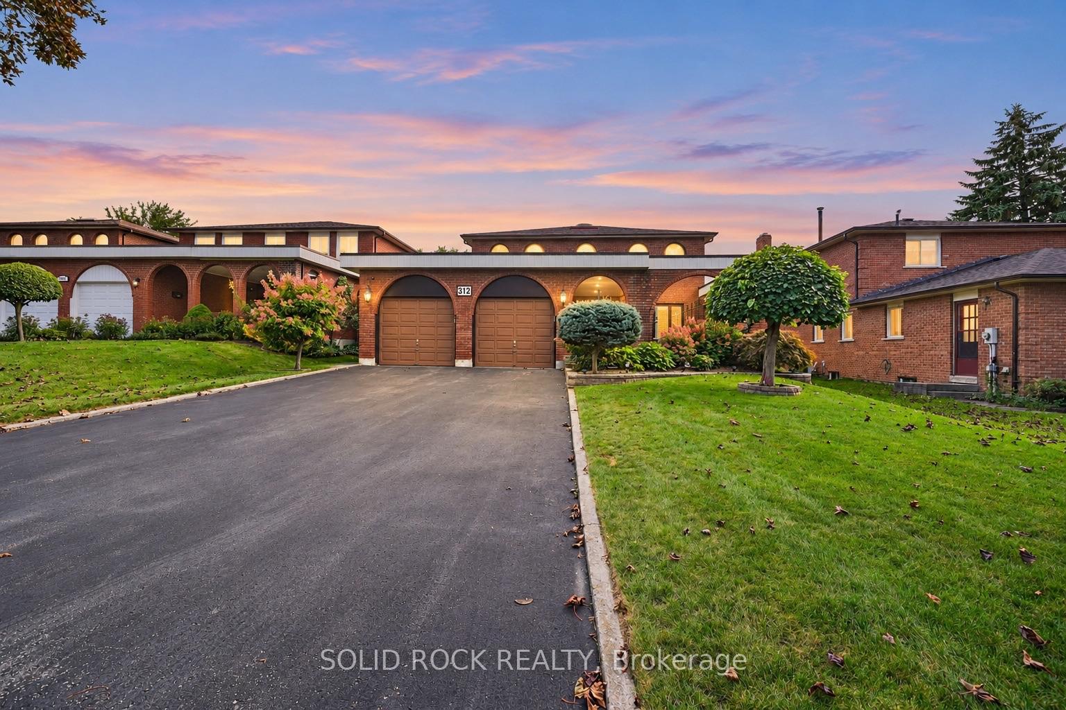312-huntingwood-drive-oshawa-ontario-e13821058