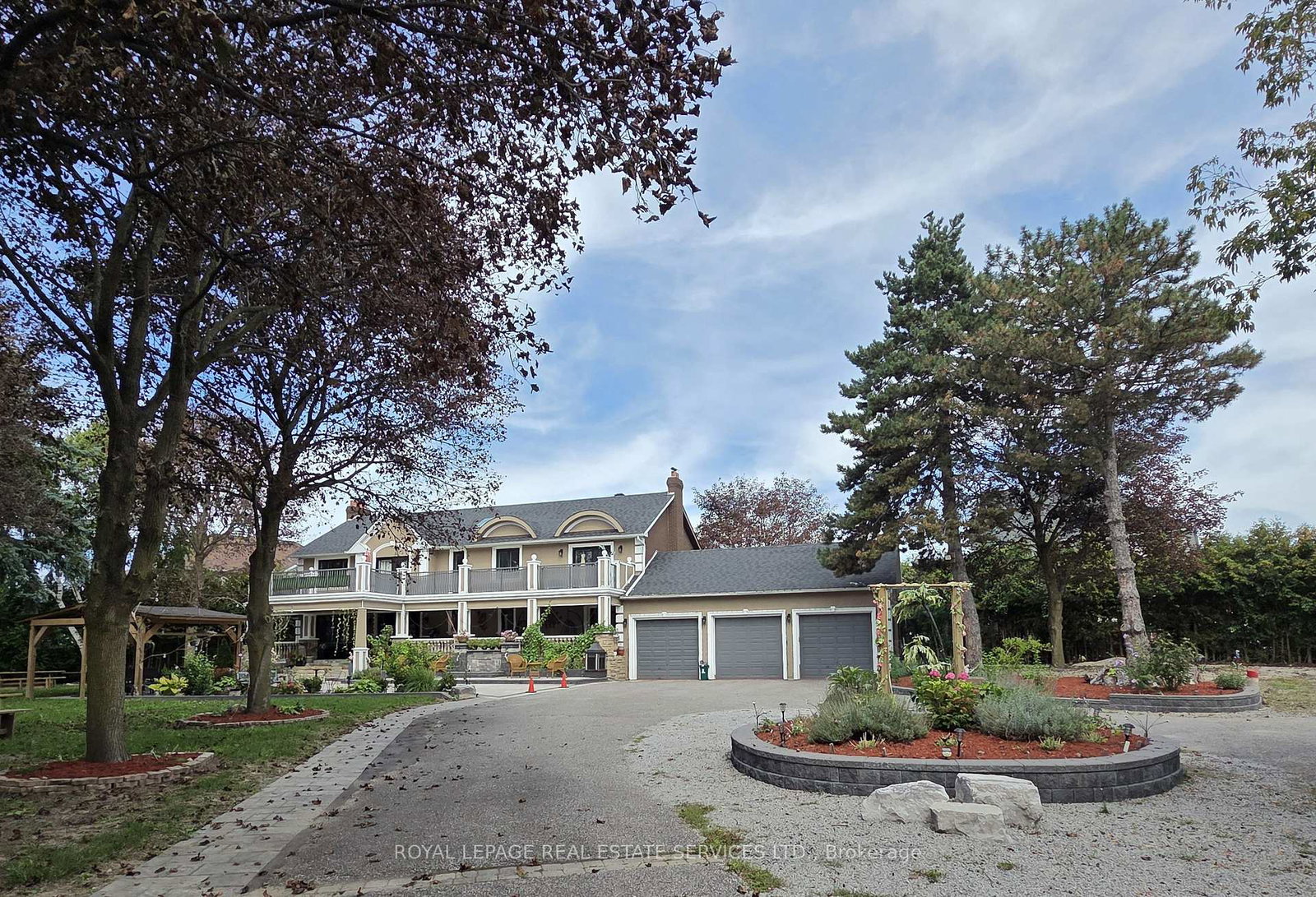 47-knightsbridge-court-whitby-ontario-e13821560
