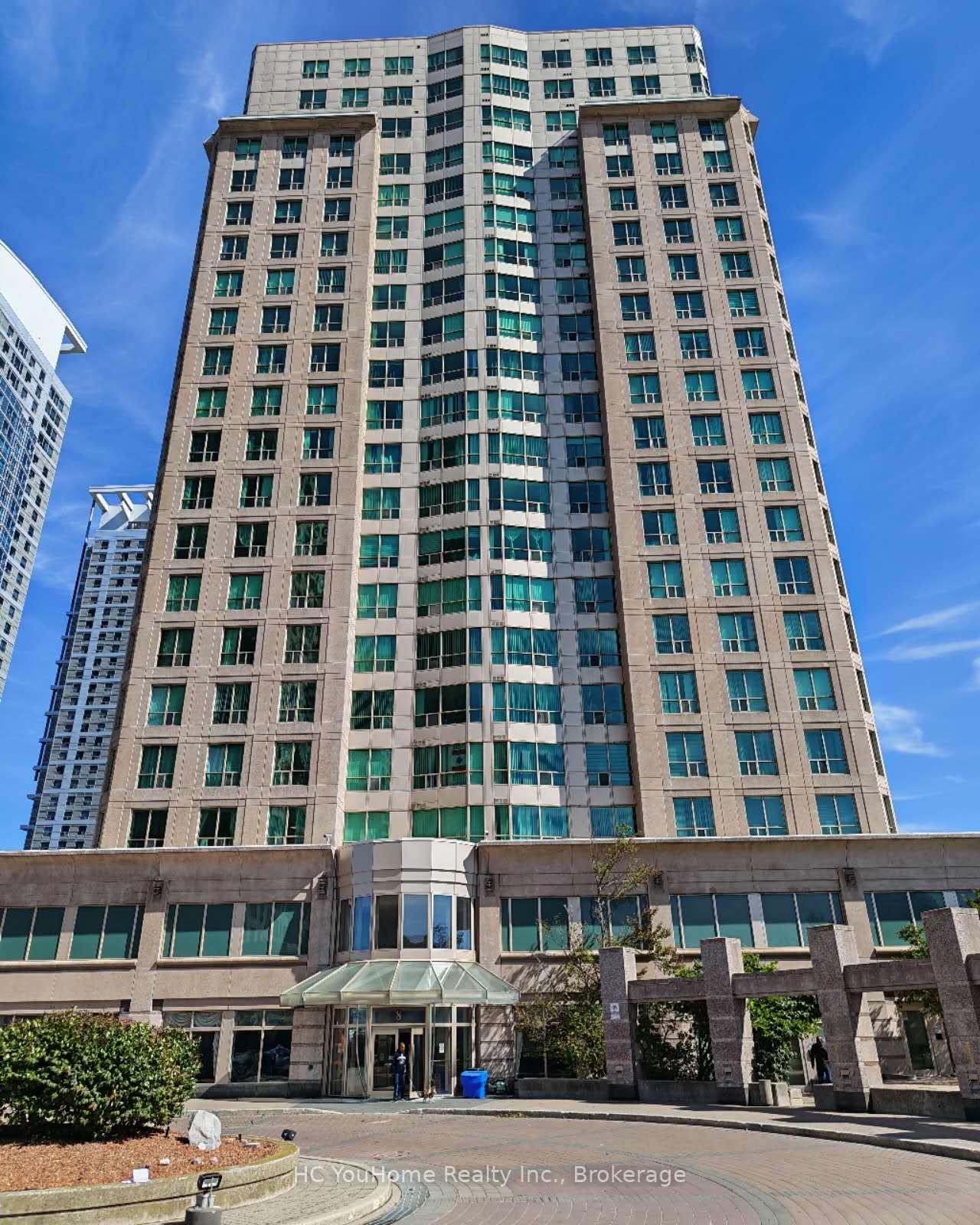 8-lee-centre-drive-toronto-scarborough-ontario-e13823320