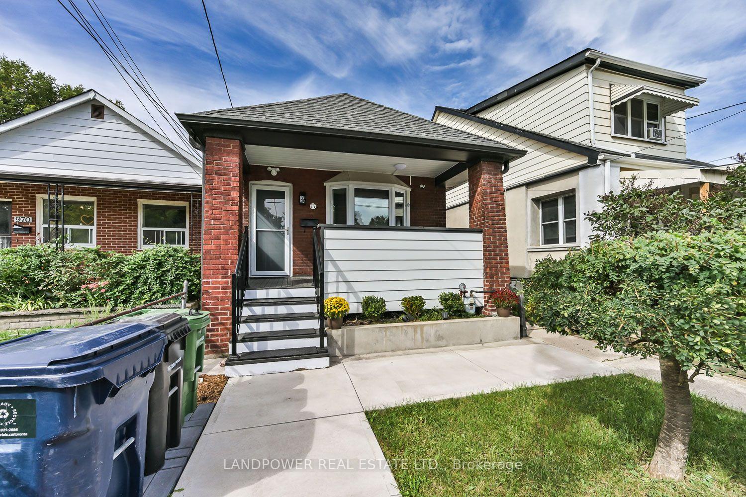 972-cosburn-avenue-toronto-east-york-ontario-e13824222