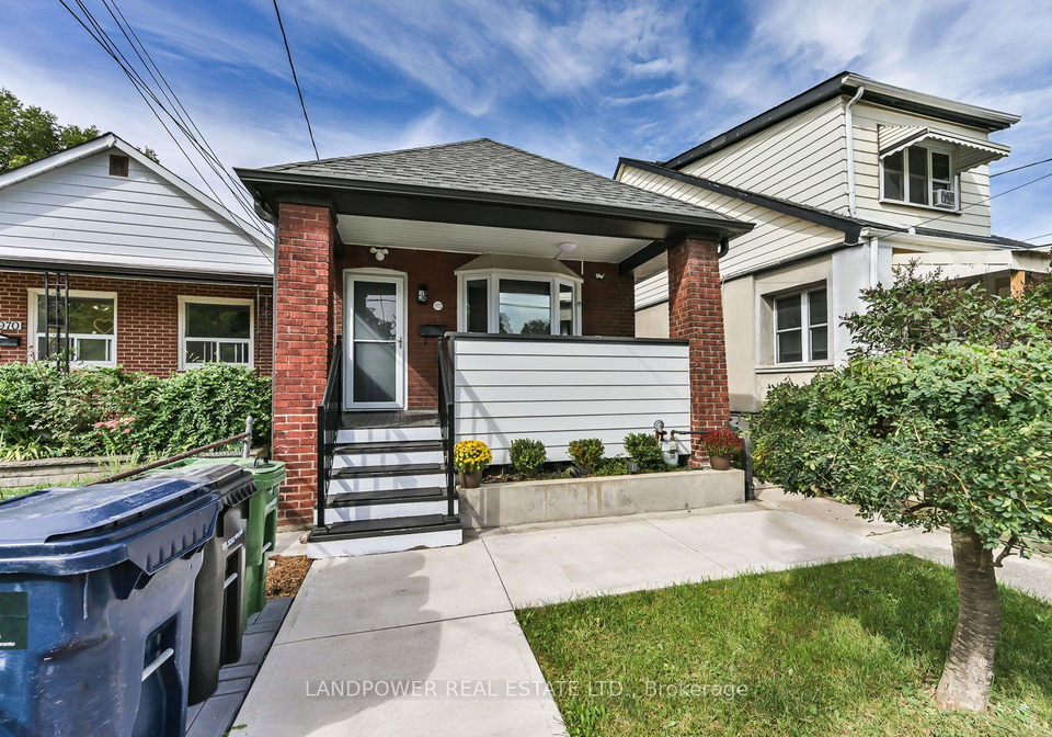 972-cosburn-avenue-toronto-east-york-ontario-e13824222