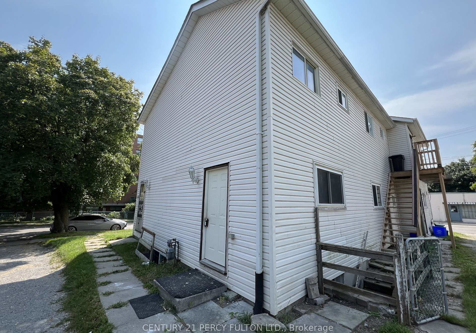 86-brock-street-e-oshawa-ontario-e13824388