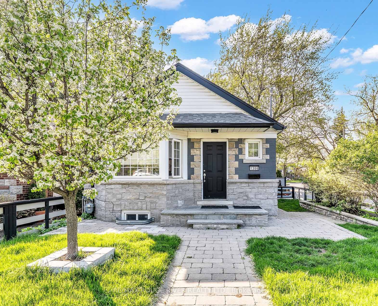 1306-kingston-road-toronto-scarborough-ontario-e13824984