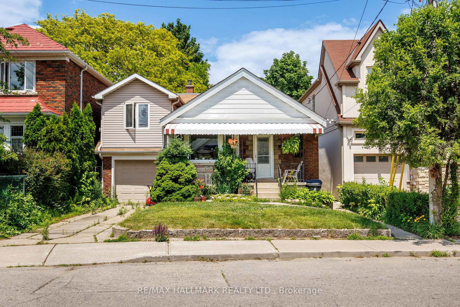 8-davies-crescent-toronto-east-york-ontario-e13825114