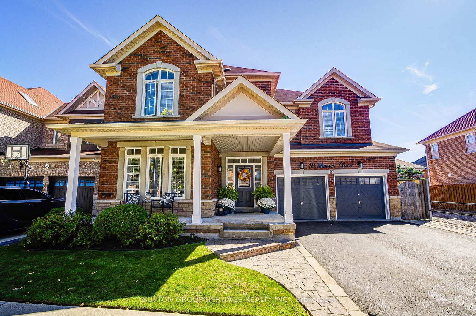 18-shorten-place-ajax-ontario-e13825636