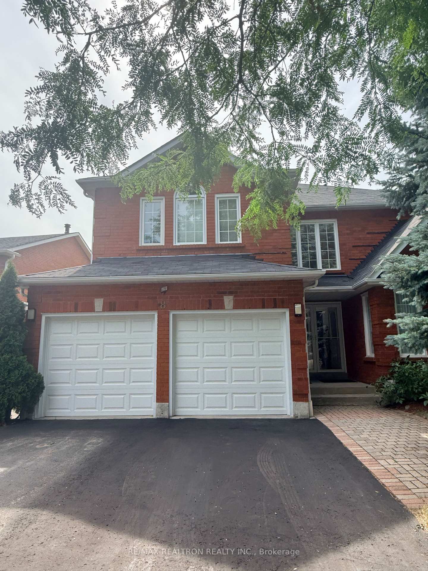 8-waterdown-crescent-whitby-ontario-e13825666