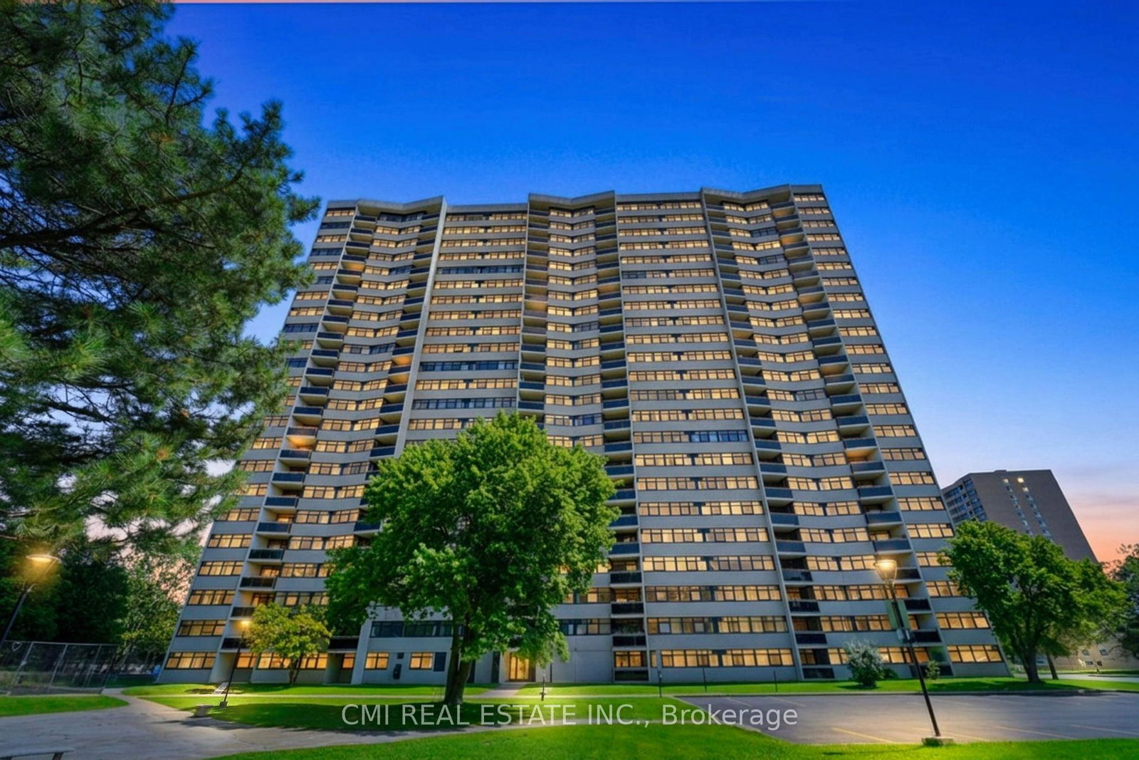 100-echo-point-toronto-scarborough-ontario-e13825900