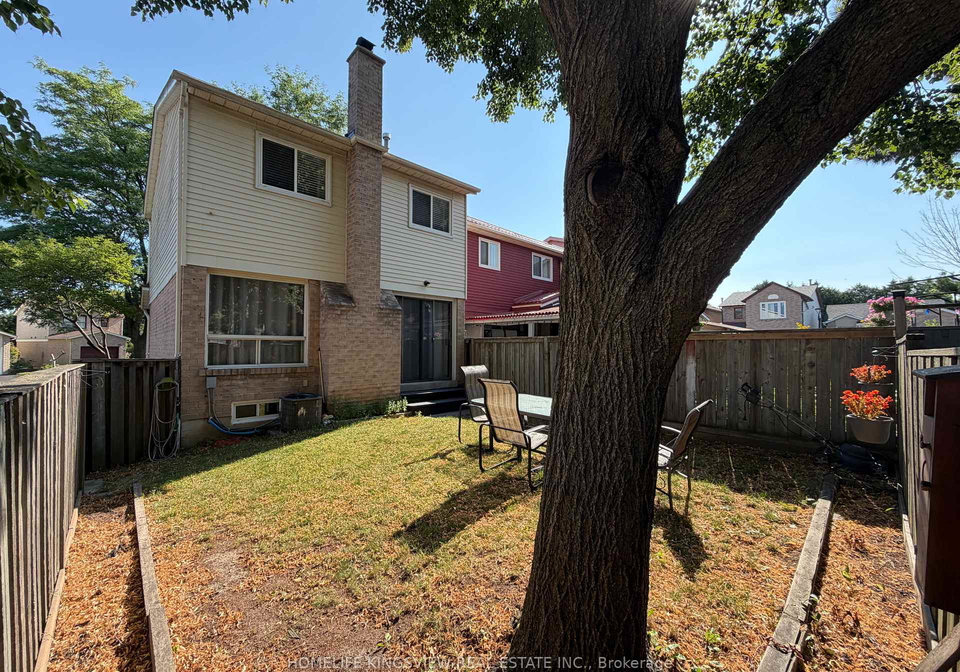 39-pioneer-pathway-toronto-scarborough-ontario-e13825918
