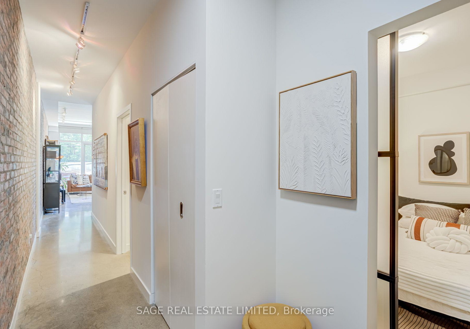 747-queen-street-e-toronto-toronto-ontario-e13826210