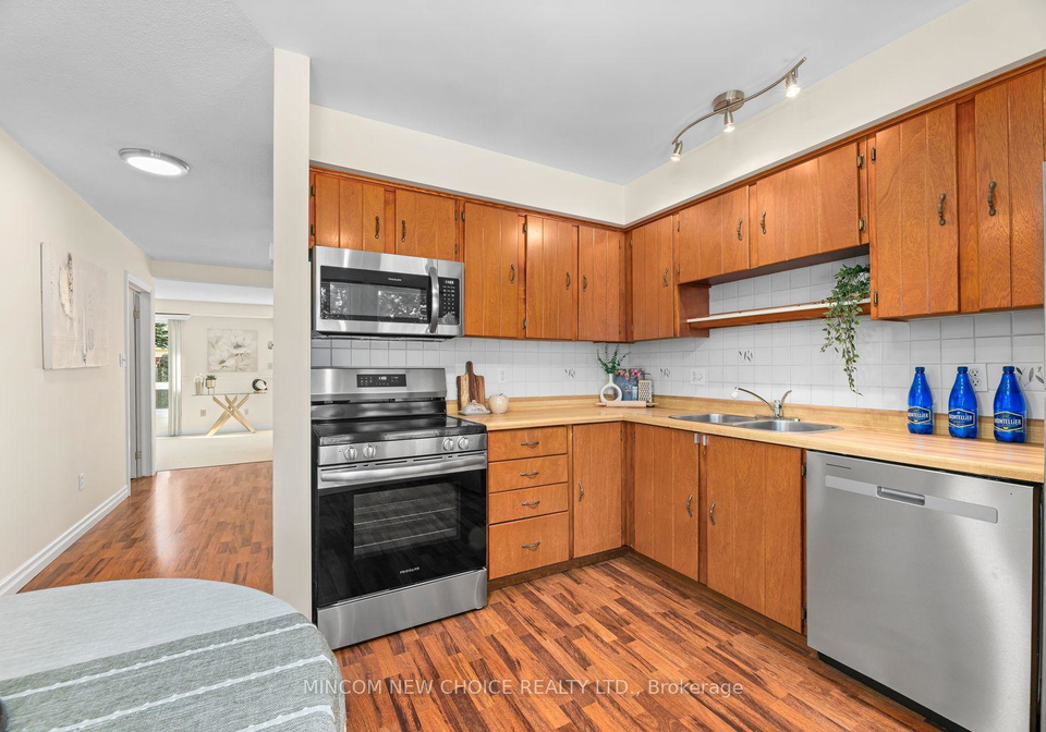 19-mcrae-road-ajax-ontario-e13826222