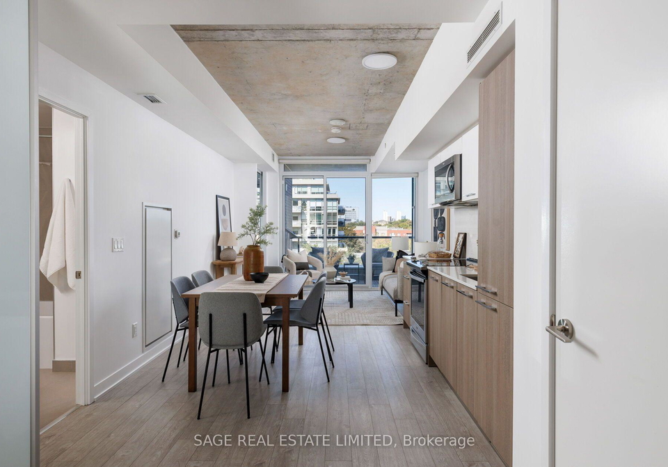 30-baseball-place-toronto-toronto-ontario-e13826272