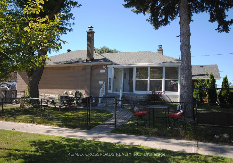 25-arbutus-crescent-toronto-scarborough-ontario-e13826956