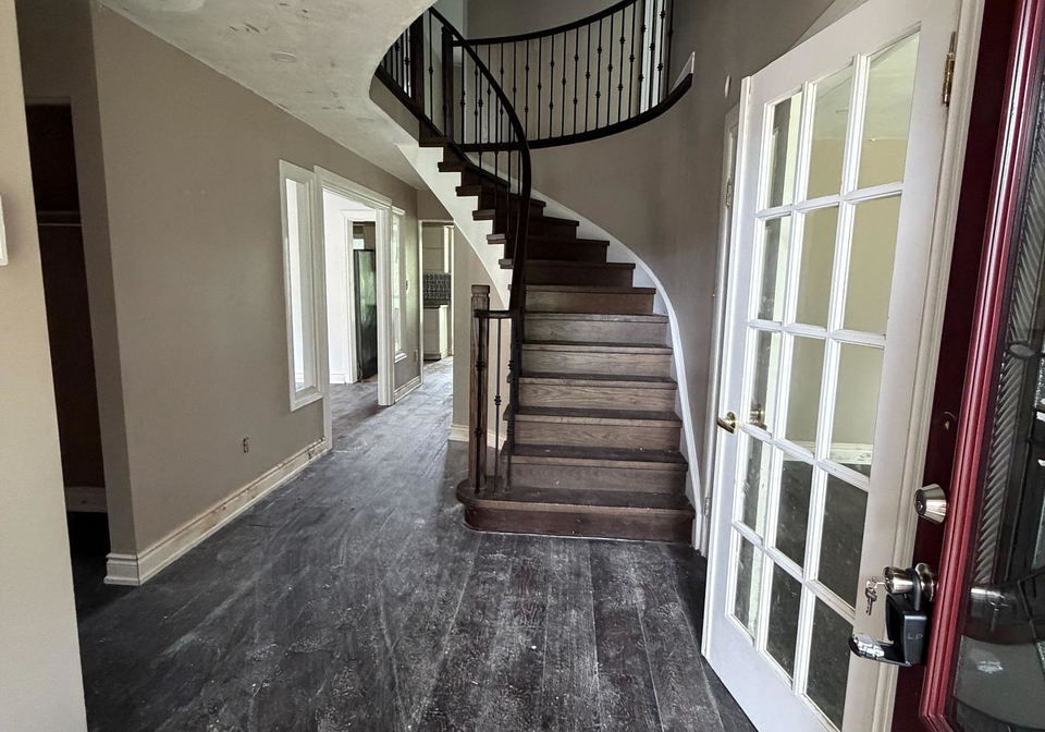 8-butterfield-crescent-whitby-ontario-e13827418
