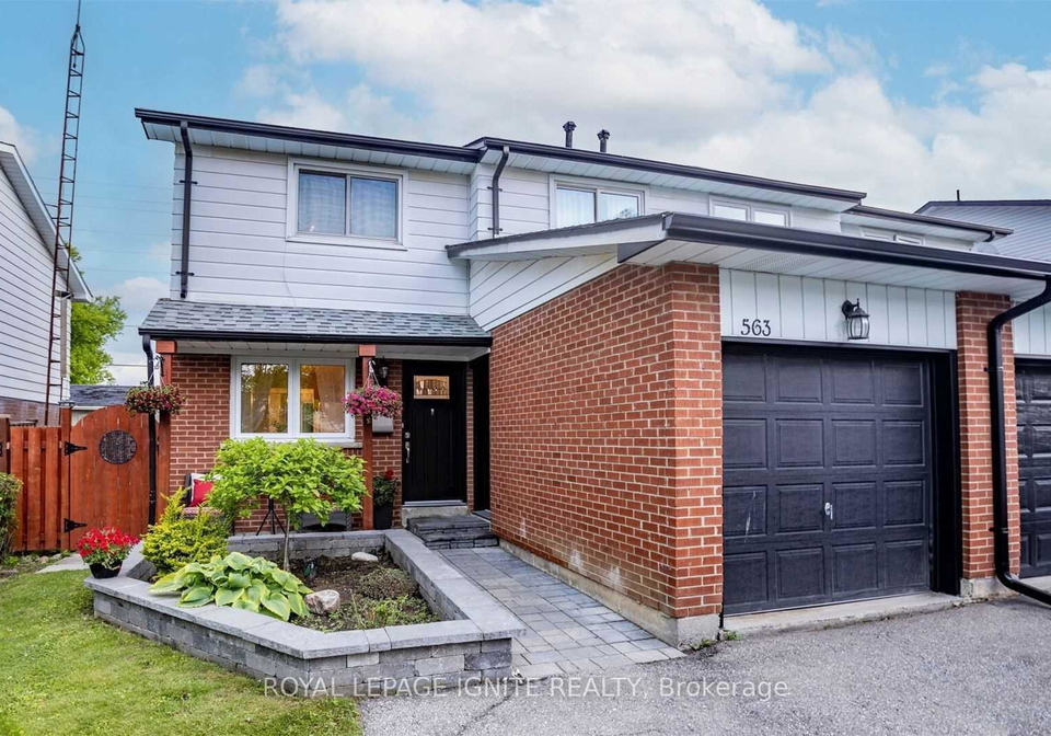 563-berwick-crescent-oshawa-ontario-e13828432