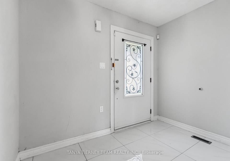 11-hunter-drive-ajax-ontario-e13828528