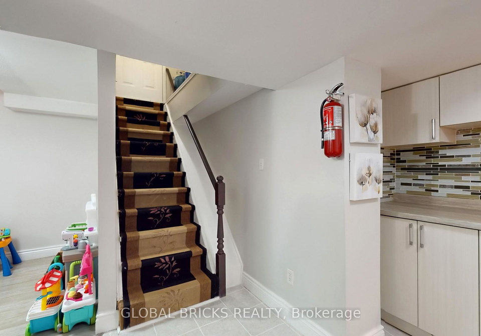 1525-marshcourt-drive-pickering-ontario-e13828930