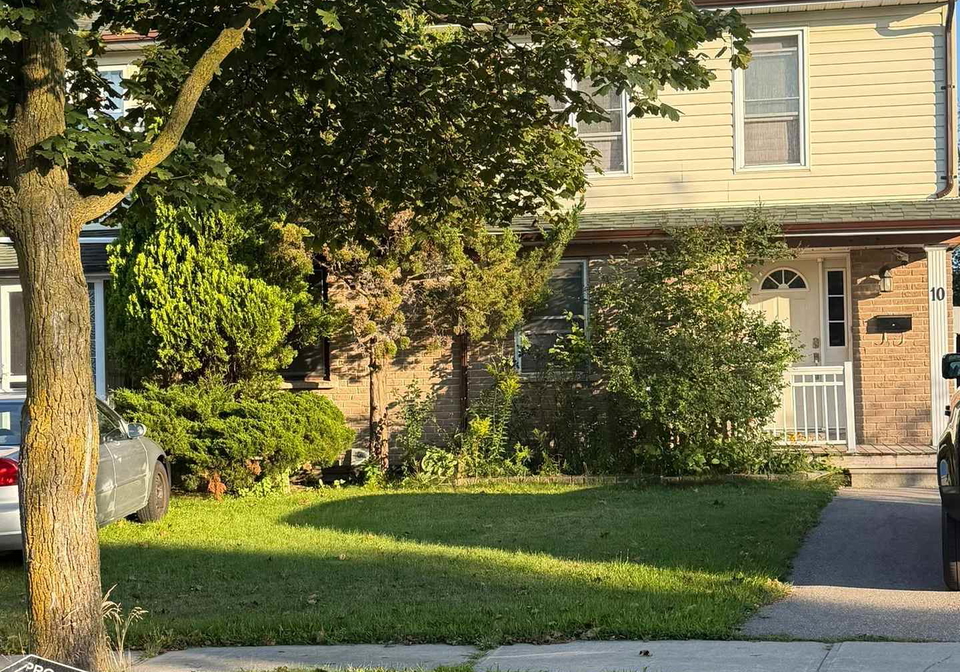 10-moonbeam-grove-s-toronto-scarborough-ontario-e13828966