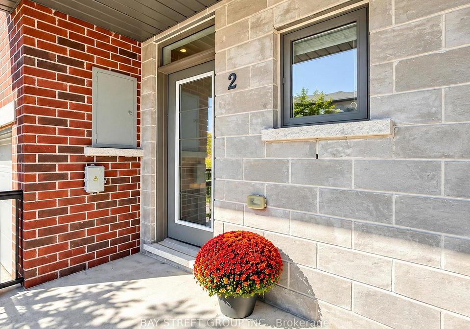 2-longshore-way-whitby-ontario-e13829540