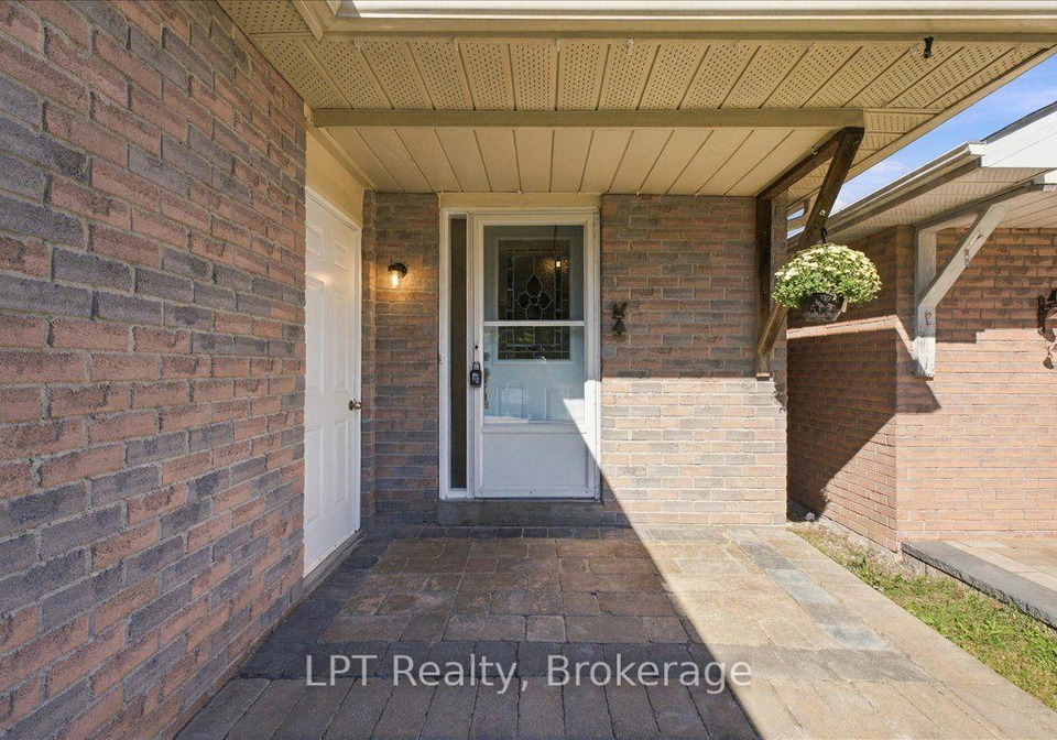 69-scarfair-pathway-toronto-scarborough-ontario-e13829732