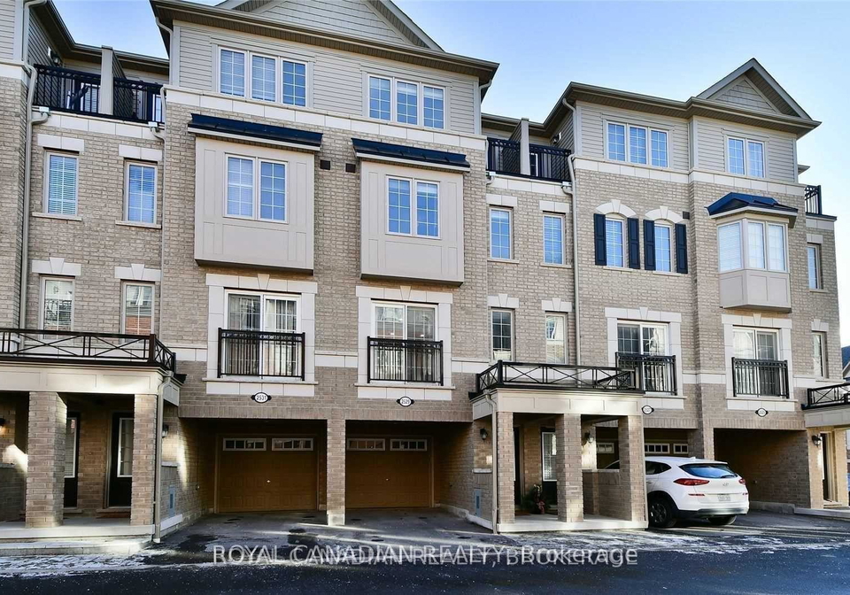 2529-bromus-path-oshawa-ontario-e13830882