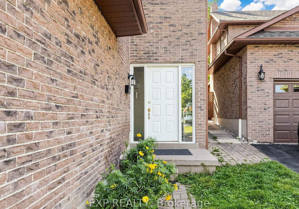 28-longfellow-court-whitby-ontario-e13831304
