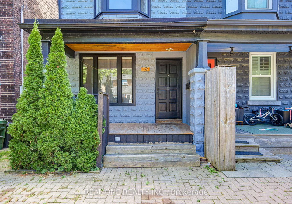 19-battenberg-avenue-toronto-toronto-ontario-e13831404