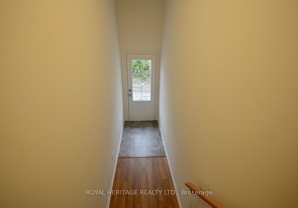 2556-rosedrop-path-oshawa-ontario-e13831480