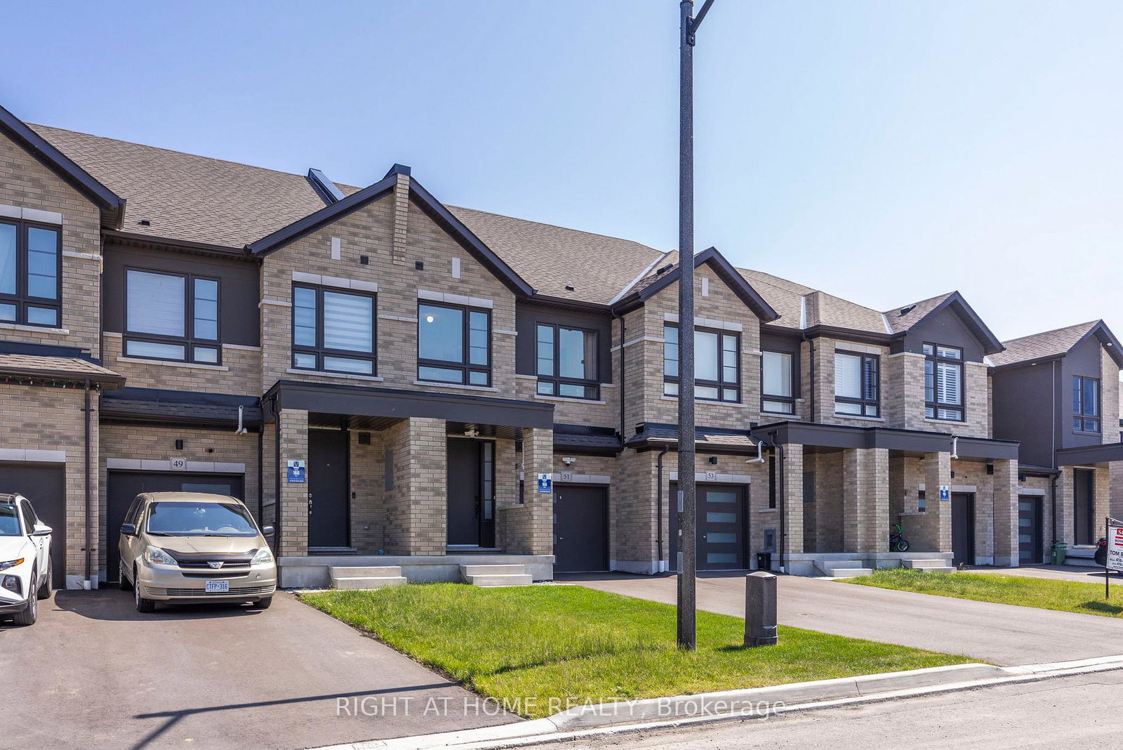 51-peter-hogg-court-whitby-ontario-e13832568