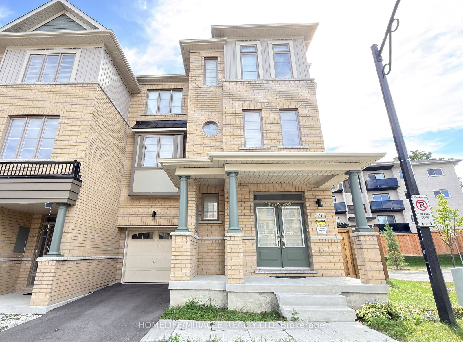 21-nautical-way-whitby-ontario-e13832782