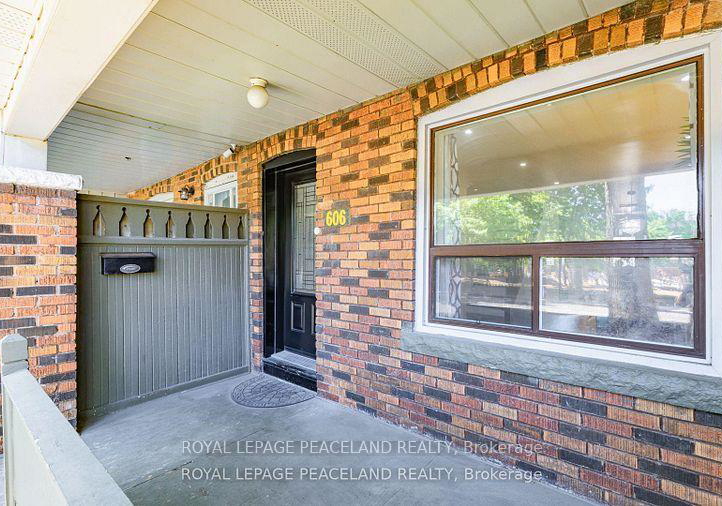 606-coxwell-avenue-toronto-toronto-ontario-e13833632