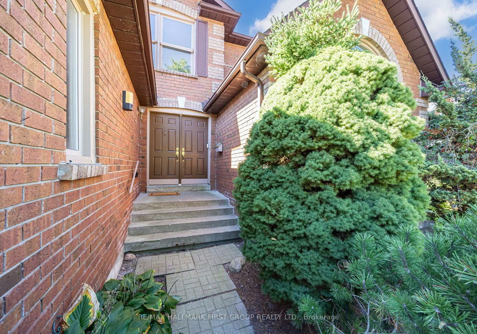 22-foakes-drive-ajax-ontario-e13834580