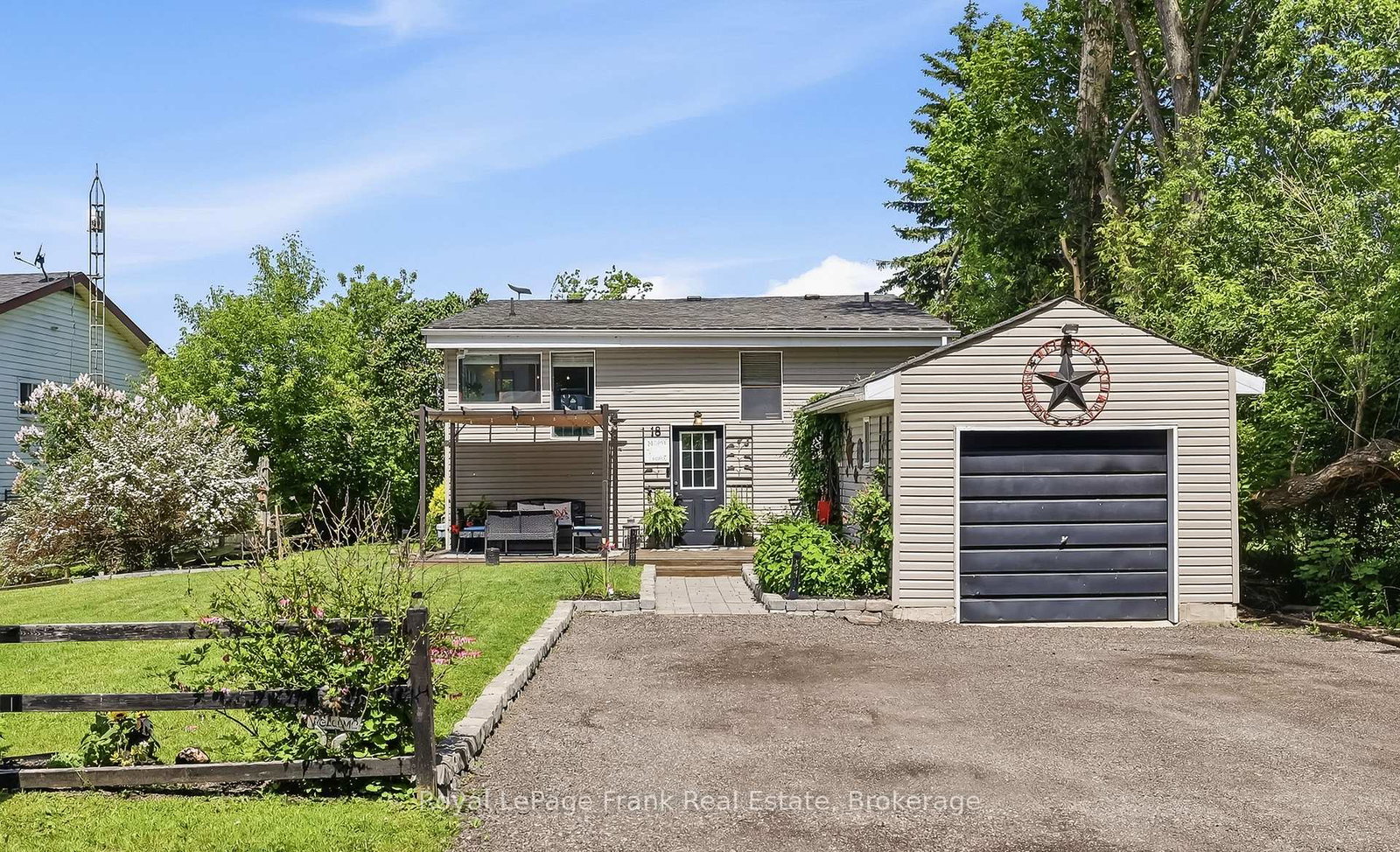 18-armstrong-avenue-scugog-ontario-e13834788