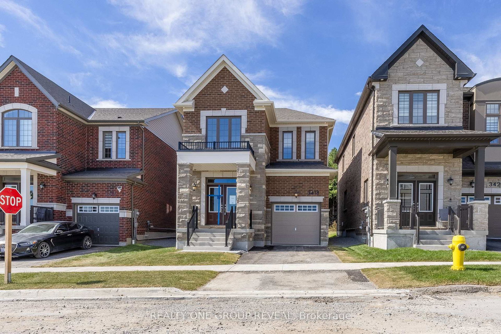 3418-deepglad-path-pickering-ontario-e13835232