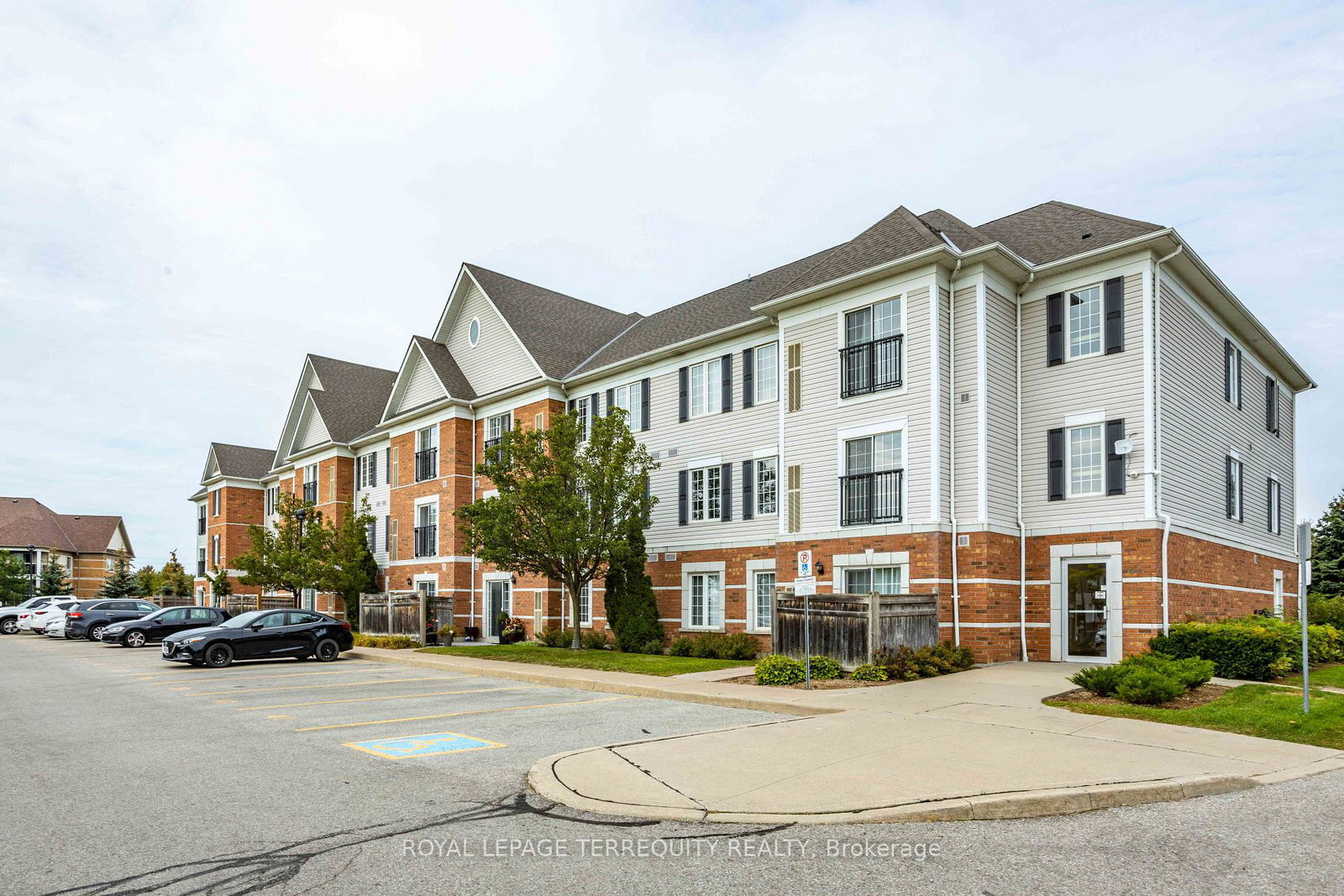 94-aspen-springs-drive-clarington-ontario-e13835774