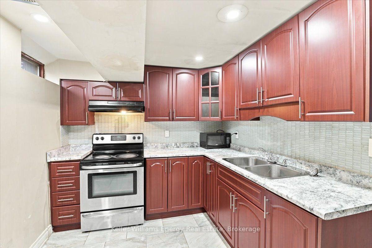21-upland-drive-whitby-ontario-e13836296