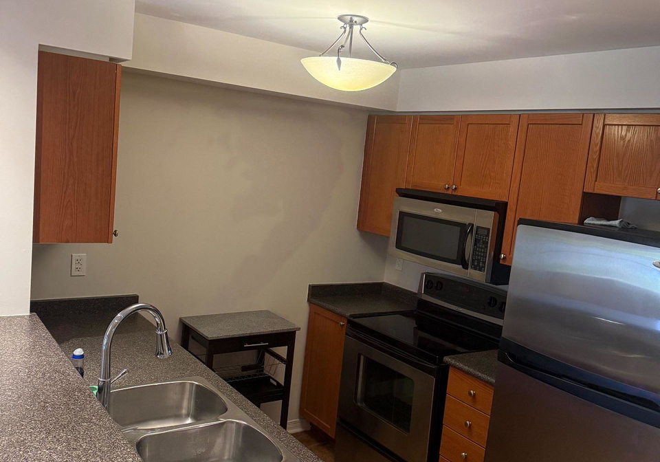 82-petra-way-whitby-ontario-e13836744