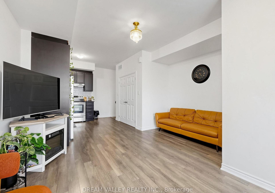 2787-eglinton-avenue-e-toronto-scarborough-ontario-e13836876
