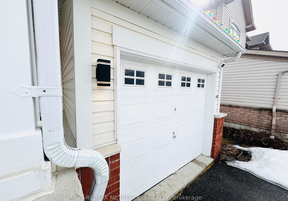 33-palomino-place-whitby-ontario-e13837146