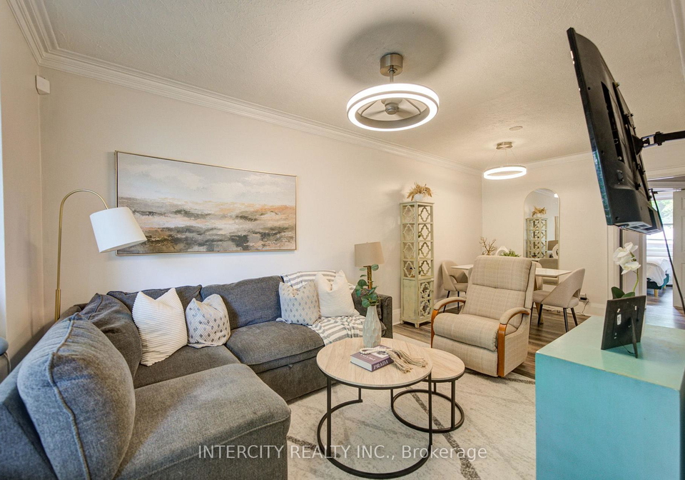 256-blantyre-avenue-toronto-scarborough-ontario-e13837244