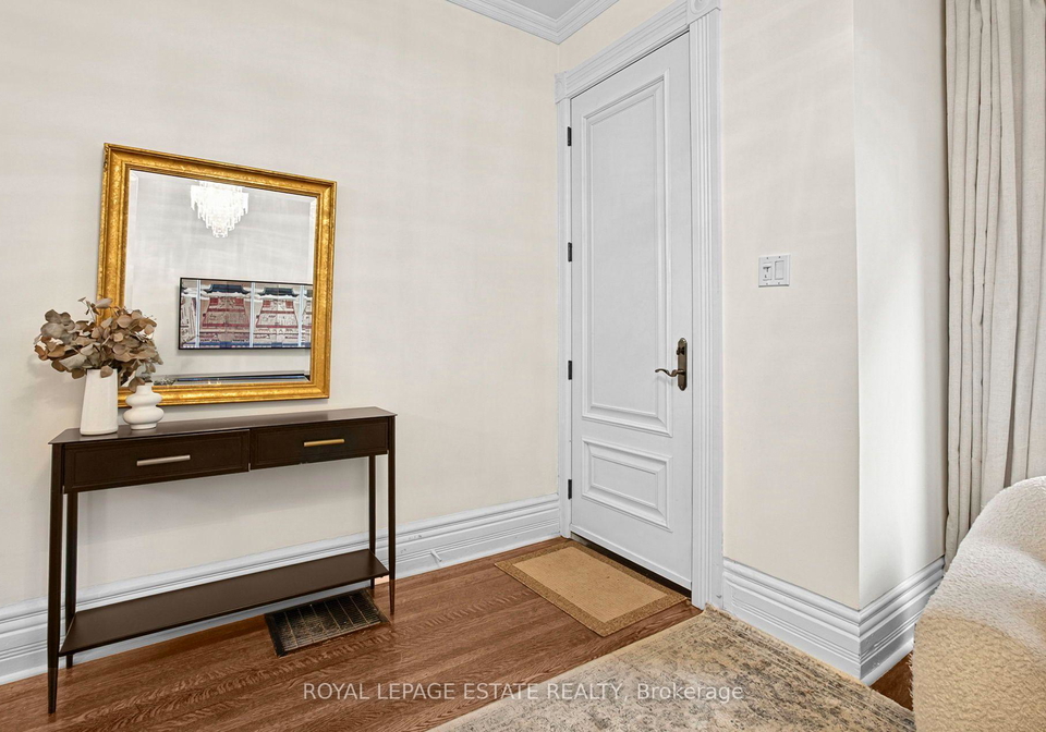 21-brighton-avenue-toronto-toronto-ontario-e13838634