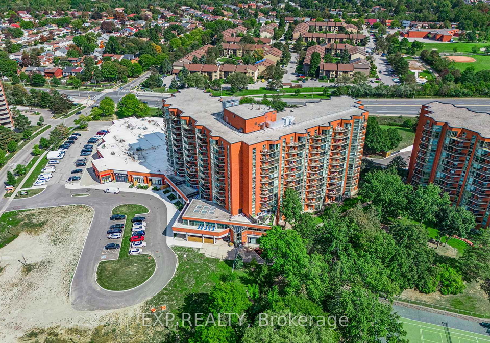 10-dean-park-road-toronto-scarborough-ontario-e13838768