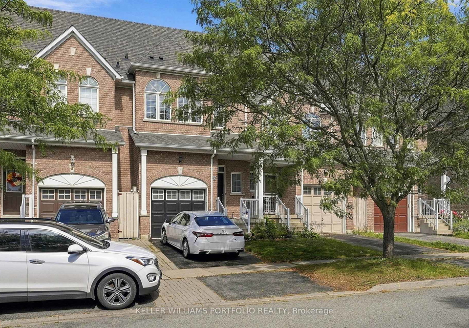 8-gateway-court-whitby-ontario-e13838858