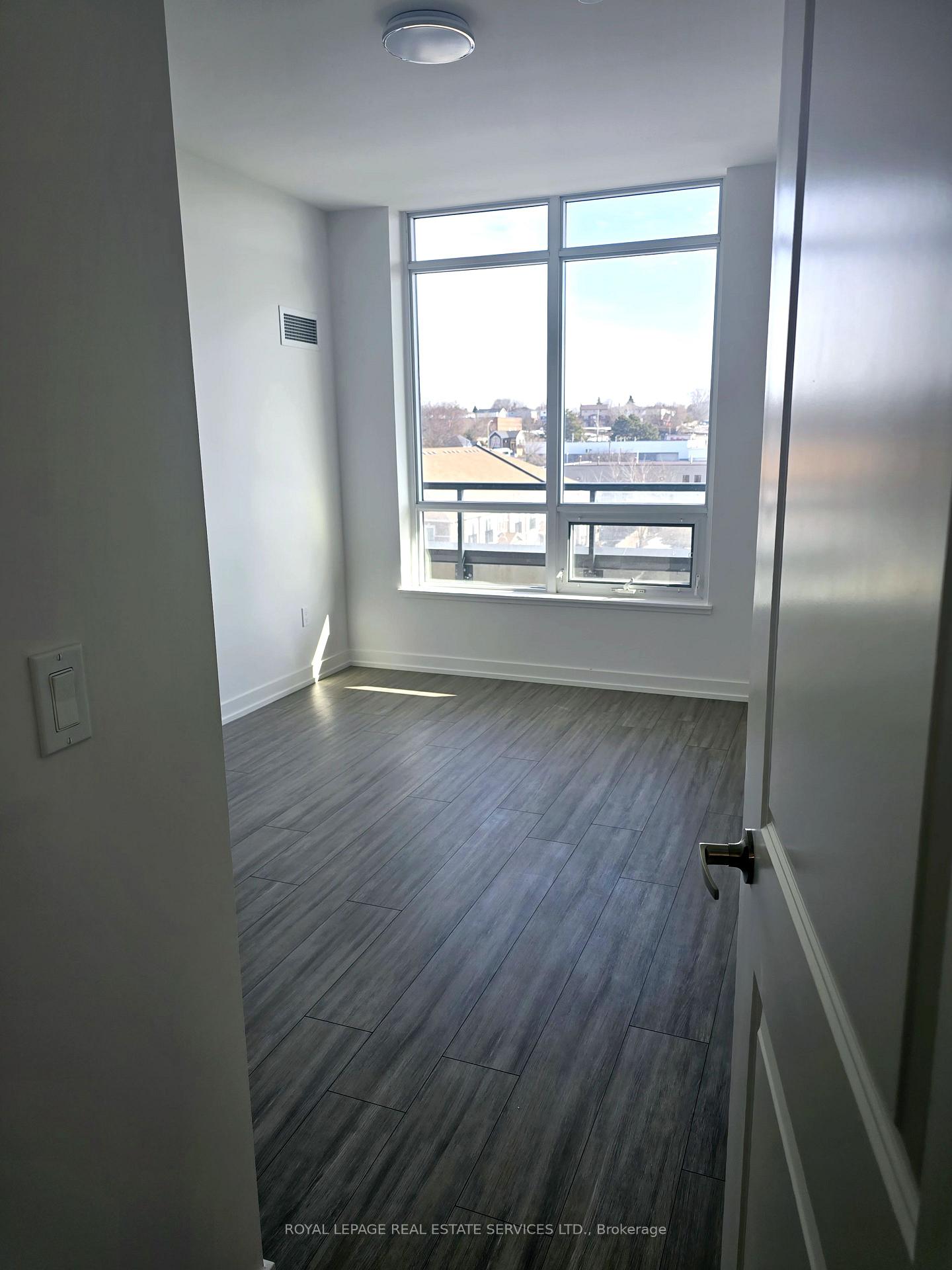 1010-dundas-street-whitby-ontario-e13839650