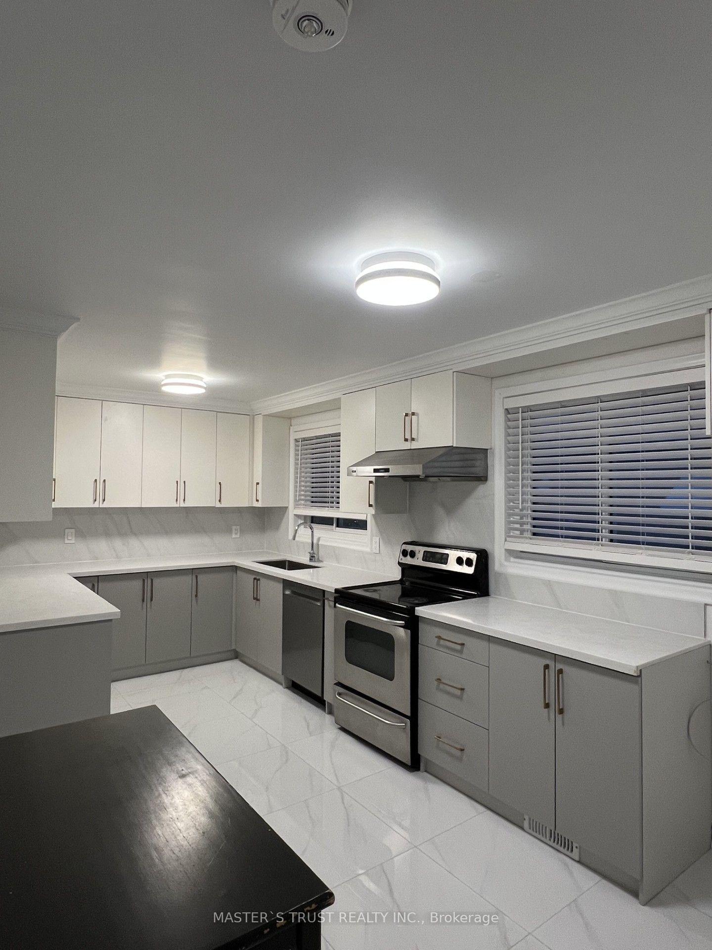 139-amberjack-boulevard-toronto-scarborough-ontario-e13840004