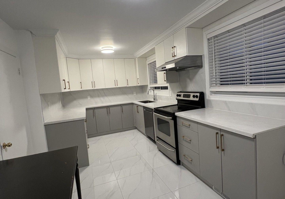 139-amberjack-boulevard-toronto-scarborough-ontario-e13840004
