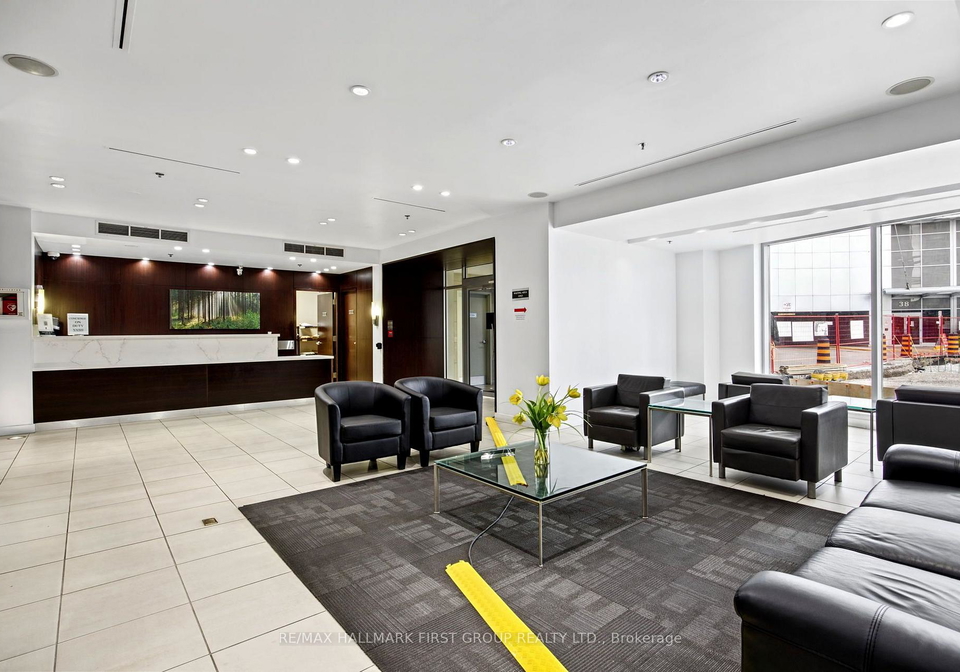 36-lee-centre-drive-toronto-scarborough-ontario-e13840030