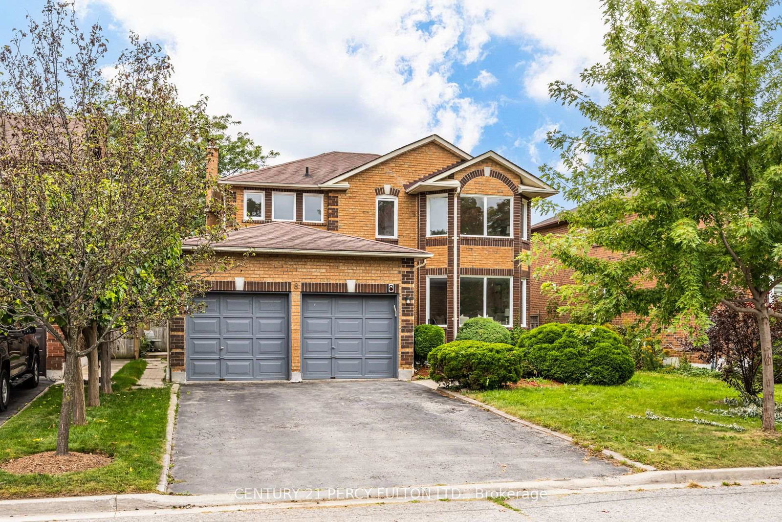 8-sayor-drive-ajax-ontario-e13840388