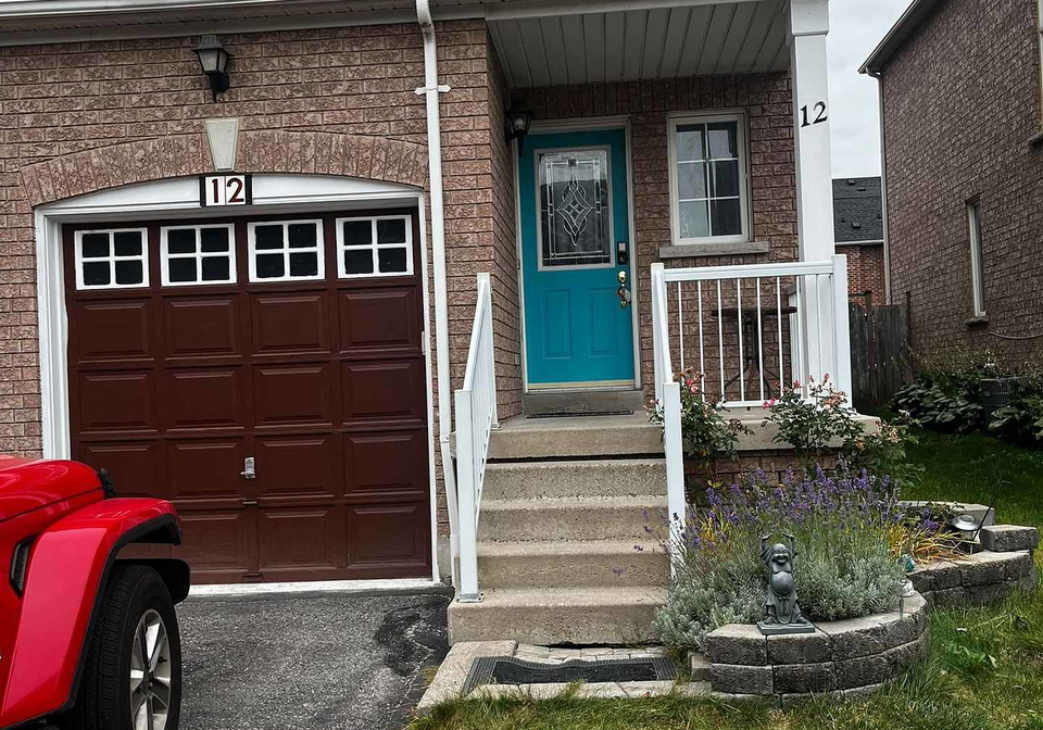 12-gateway-court-whitby-ontario-e13840678