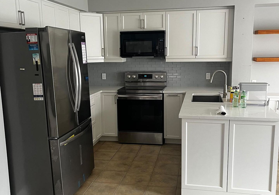12-gateway-court-whitby-ontario-e13840678